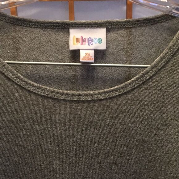 3/$20 LuLaRoe Short Sleeve Tunic (Long T-shirt) - Picture 3 of 8